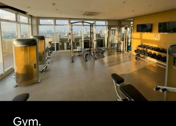아파트 Vista Shaw Residences *