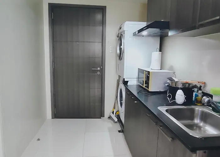 Vista Shaw Residences 아파트
